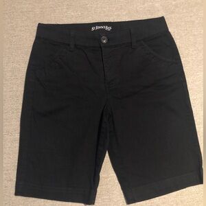 St John’s Bay Bermuda Black Short size 8